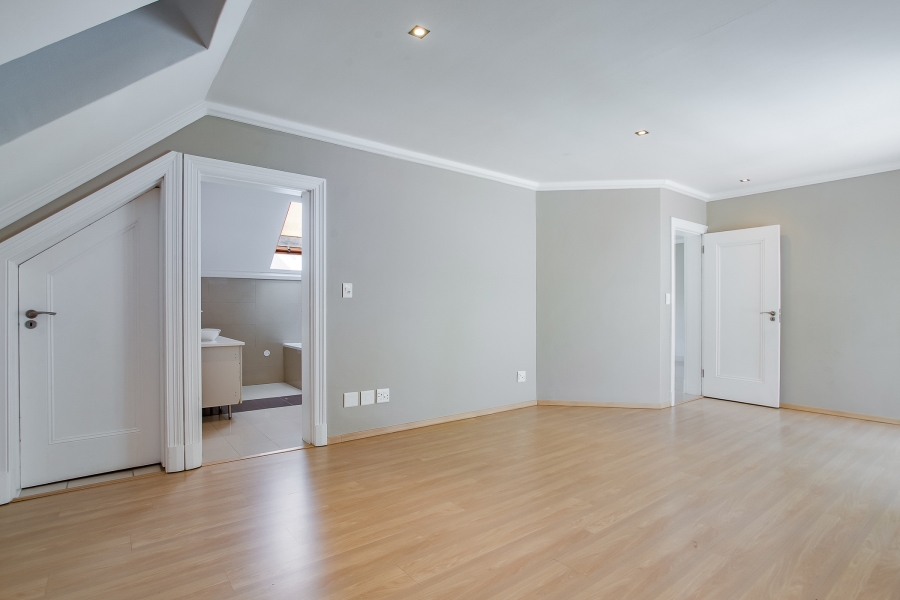 3 Bedroom Property for Sale in Pearl Valley at Val de Vie Western Cape